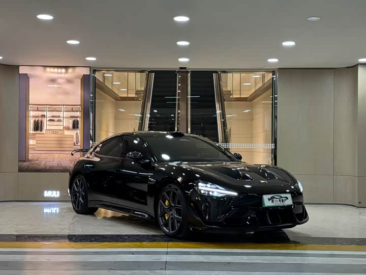 Фото 3 - Xiaomi SU7 Ultra