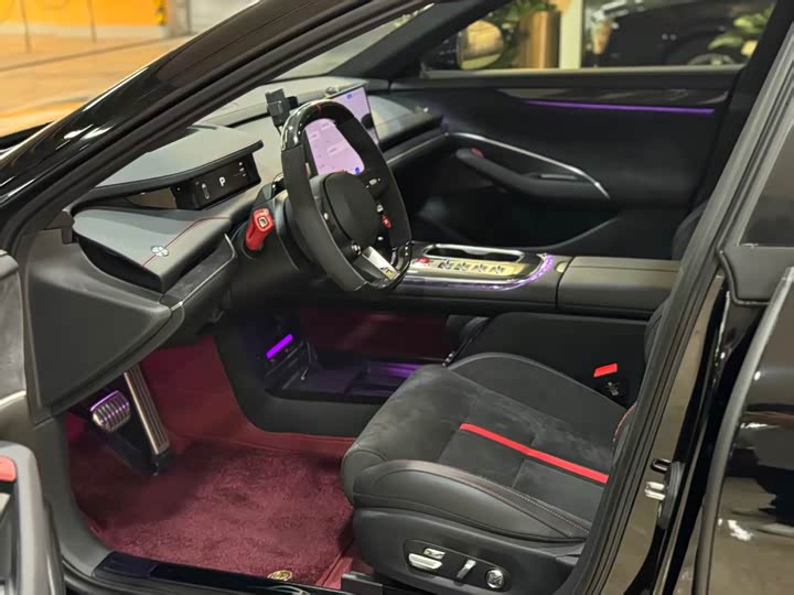 Фото 6 - Xiaomi SU7 Ultra