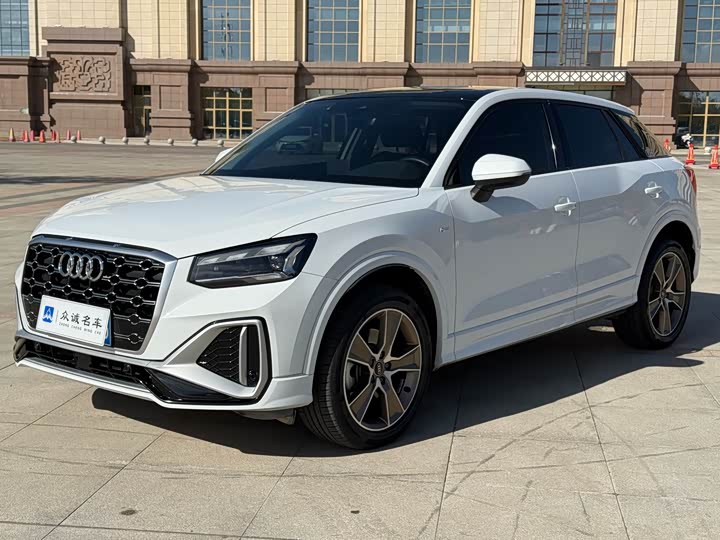 Фото 1 - Audi Q2L