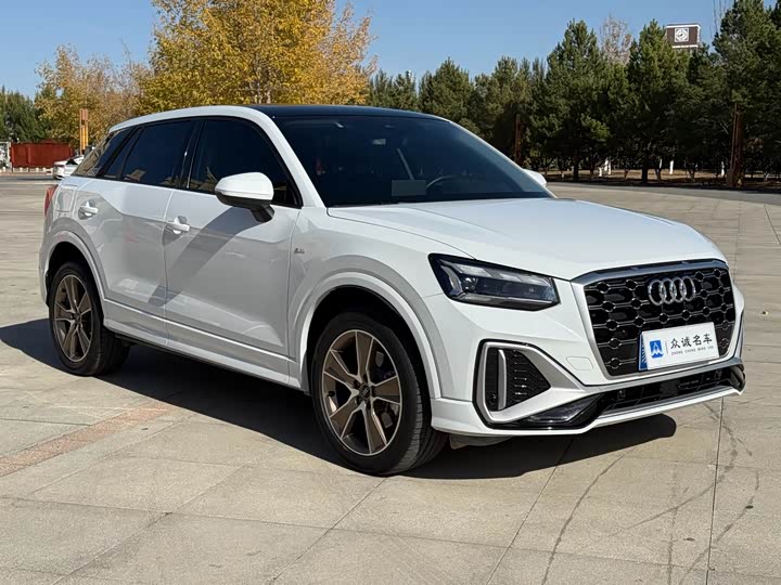 Фото 2 - Audi Q2L