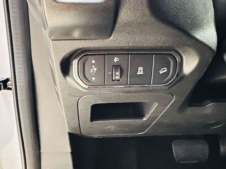 Фото 16 - Haval H-Dog