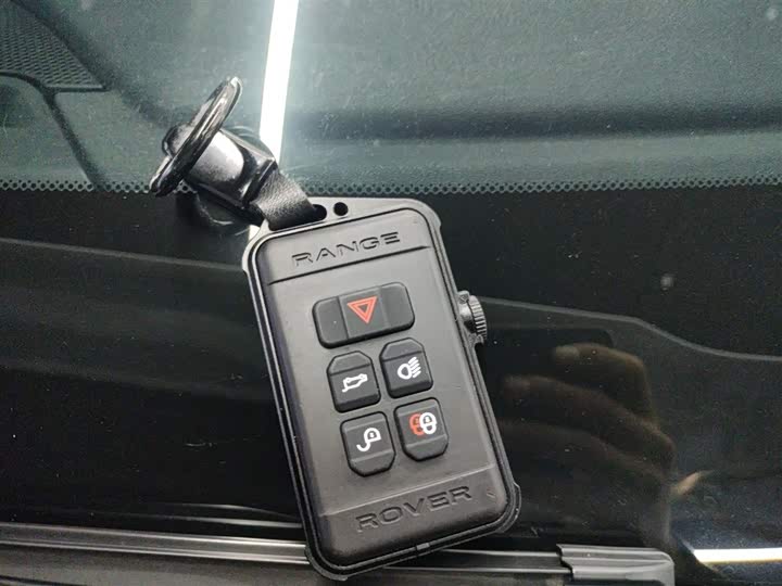 Фото 9 - Land Rover Range Rover Evoque L