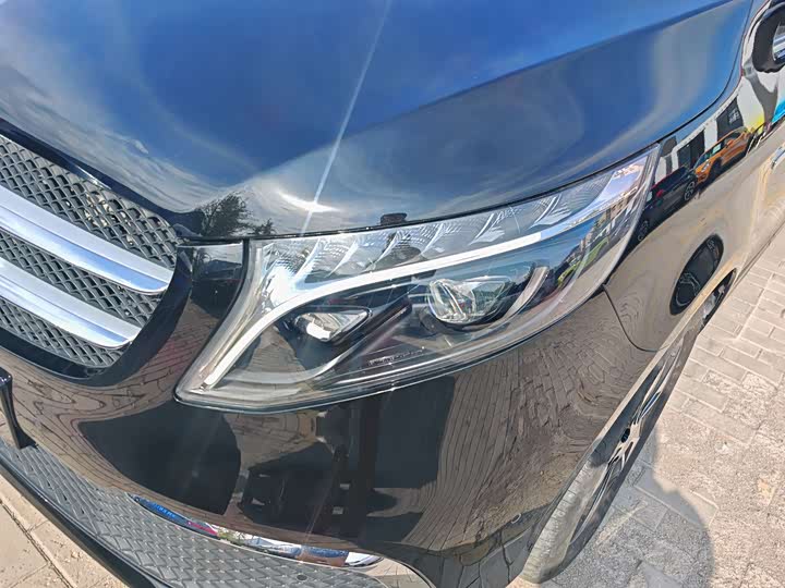 Фото 6 - Mercedes-Benz V-Class