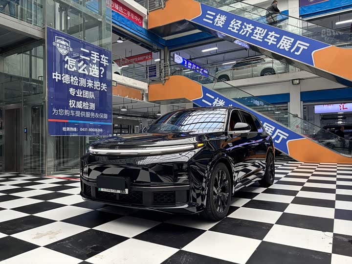 Фото 1 - LiXiang L7