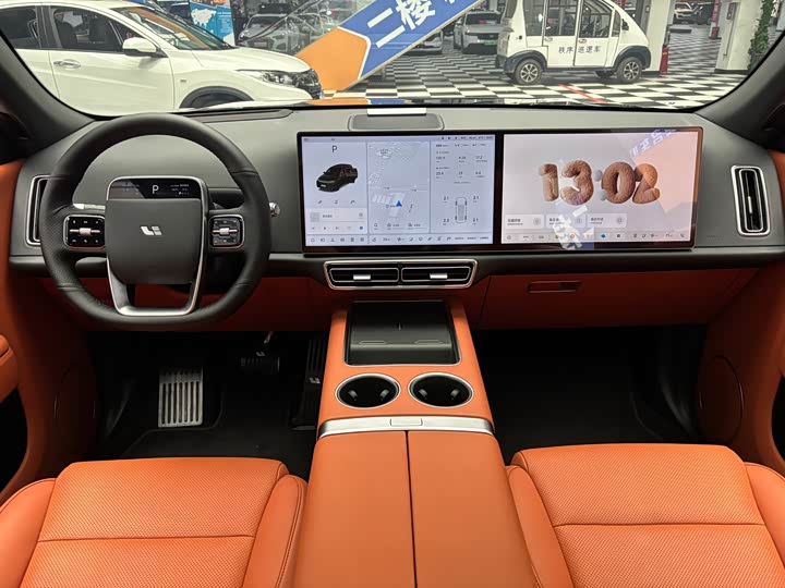 Фото 11 - LiXiang L7