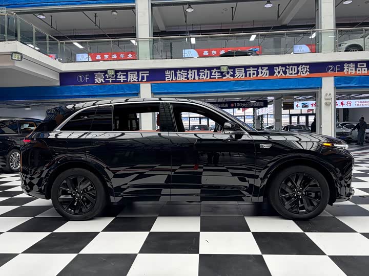 Фото 18 - LiXiang L7