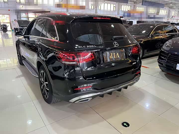 Фото 11 - Mercedes-Benz GLC-Class