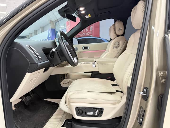 Фото 7 - LiXiang L9