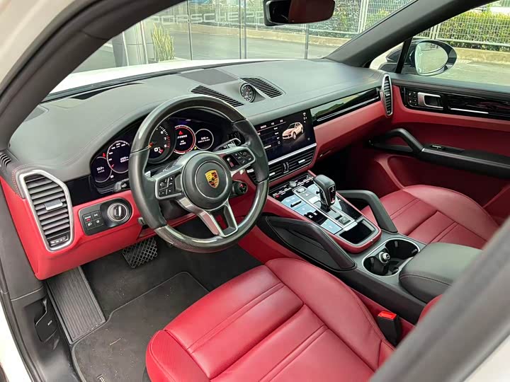 Фото 11 - Porsche Cayenne