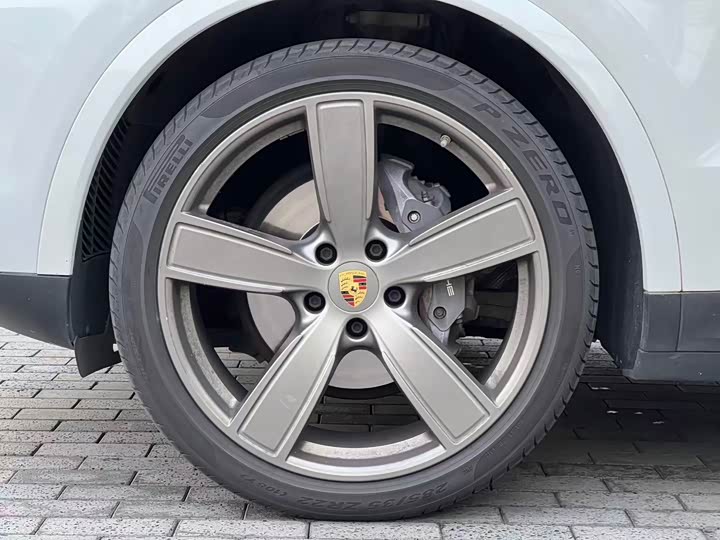 Фото 21 - Porsche Cayenne