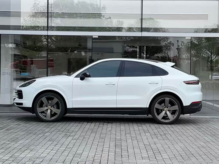 Фото 4 - Porsche Cayenne