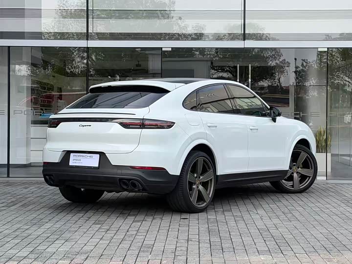 Фото 6 - Porsche Cayenne