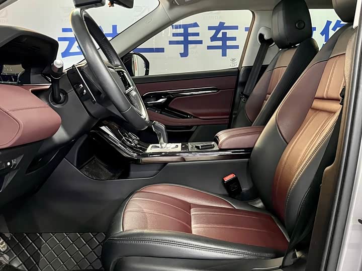 Фото 10 - Land Rover Range Rover Evoque L