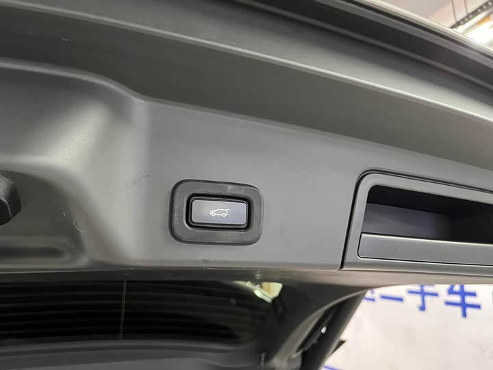 Фото 8 - Land Rover Range Rover Evoque L