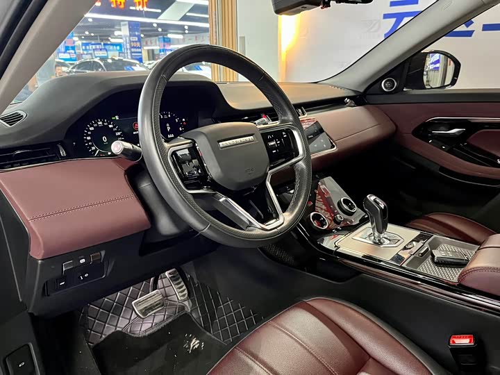 Фото 9 - Land Rover Range Rover Evoque L