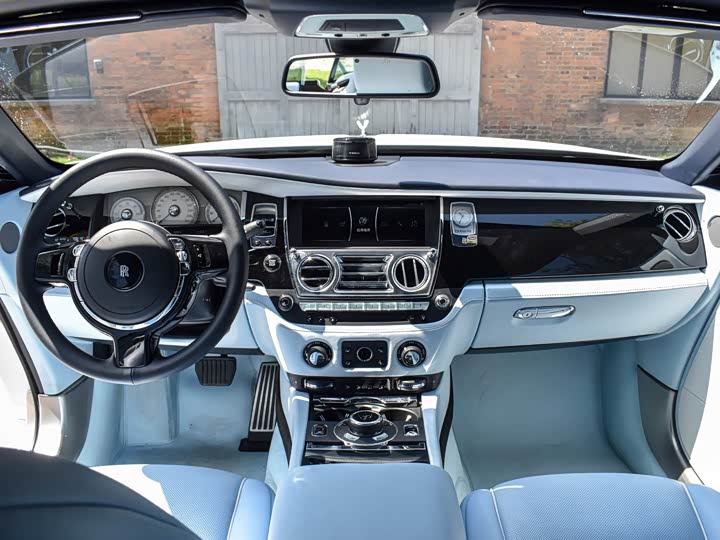 Фото 13 - Rolls-Royce Dawn