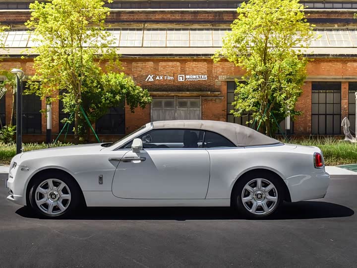 Фото 7 - Rolls-Royce Dawn