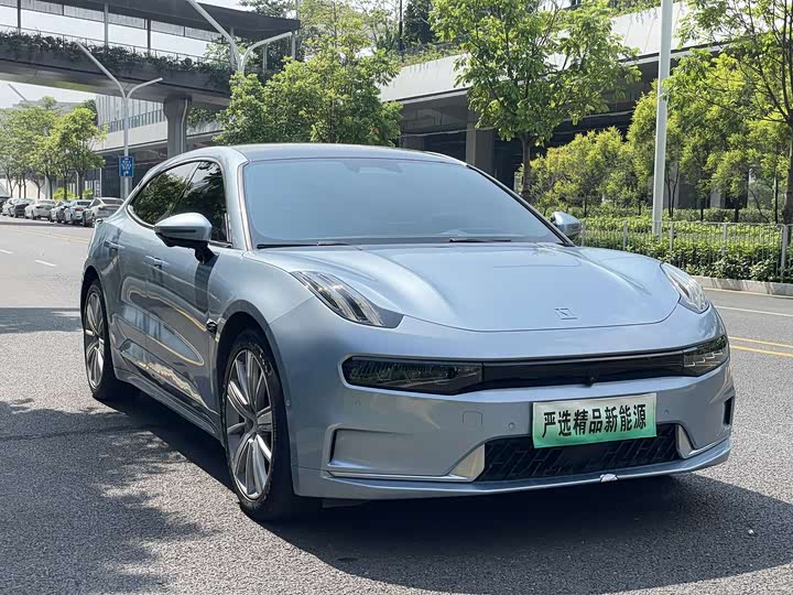 Фото 3 - Zeekr 001