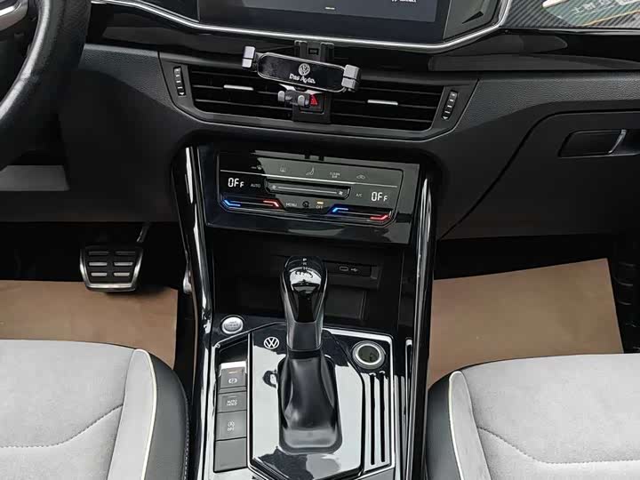 Фото 11 - Volkswagen Tayron