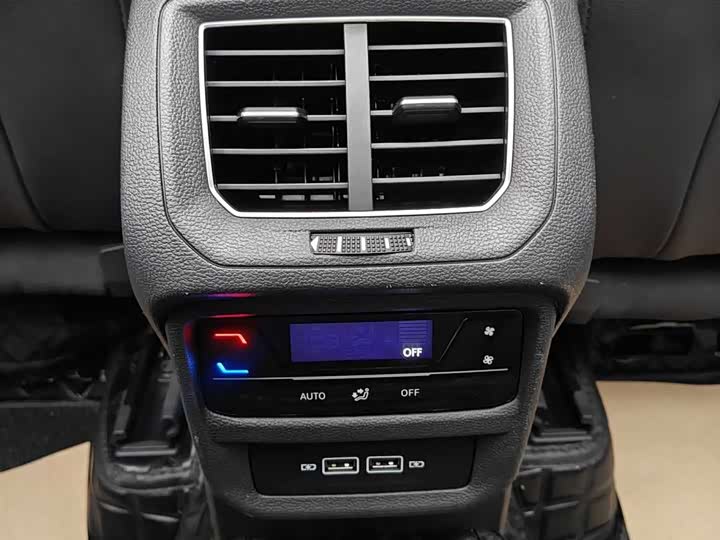 Фото 12 - Volkswagen Tayron