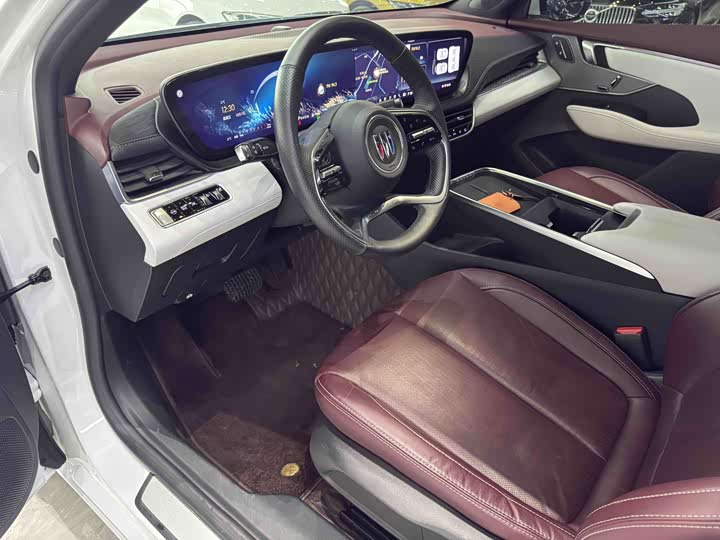 Фото 10 - Buick LaCrosse