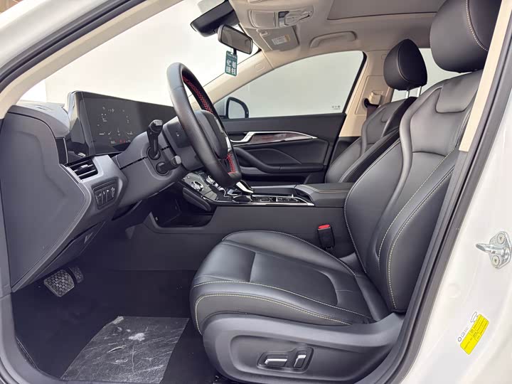 Фото 4 - Bestune B70