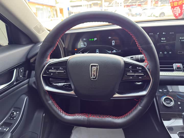 Фото 7 - Bestune B70