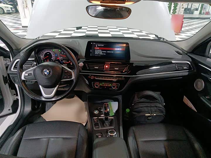 Фото 10 - BMW 1 Series