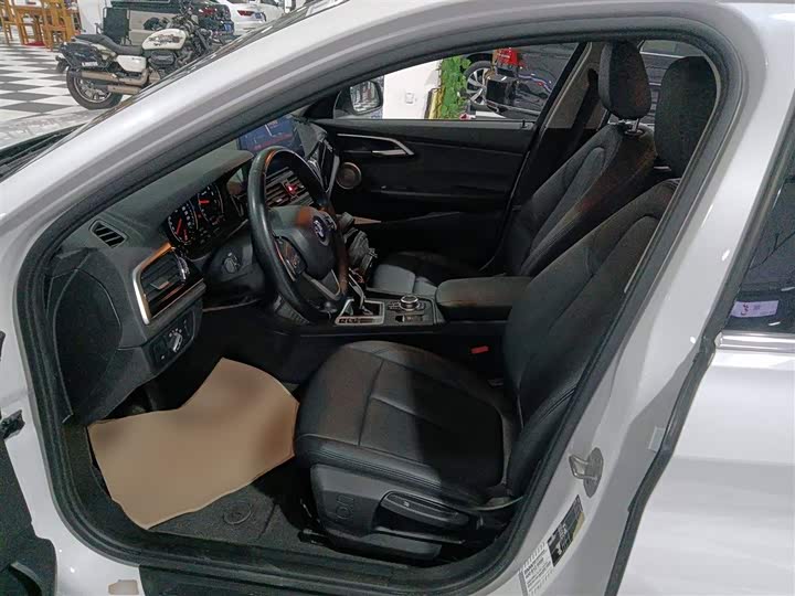 Фото 15 - BMW 1 Series