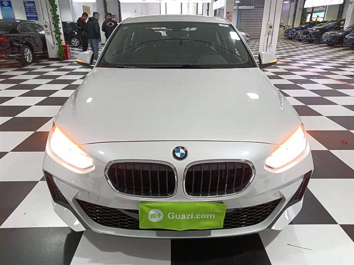 Фото 3 - BMW 1 Series