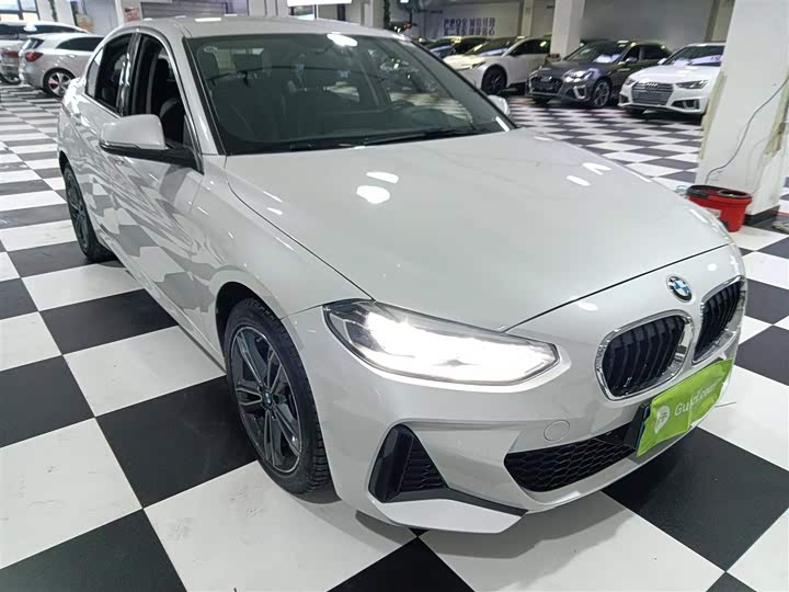 Фото 4 - BMW 1 Series