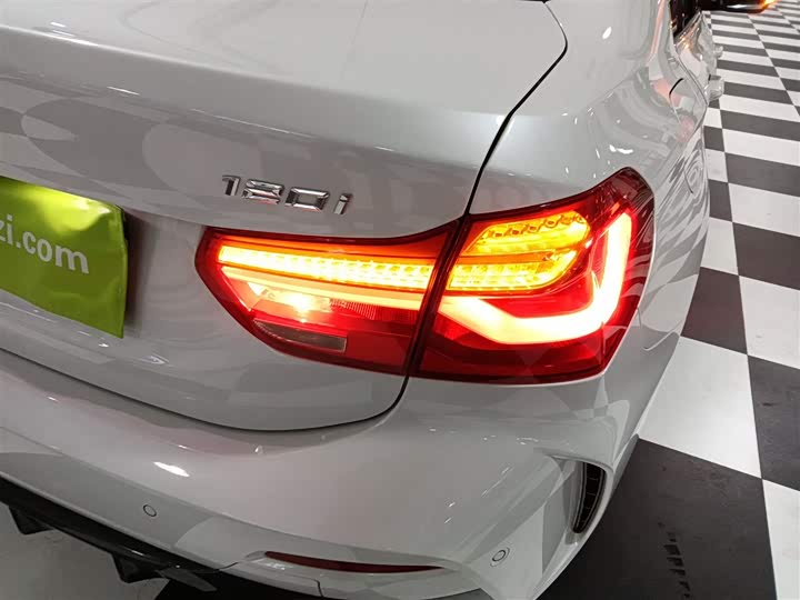 Фото 8 - BMW 1 Series