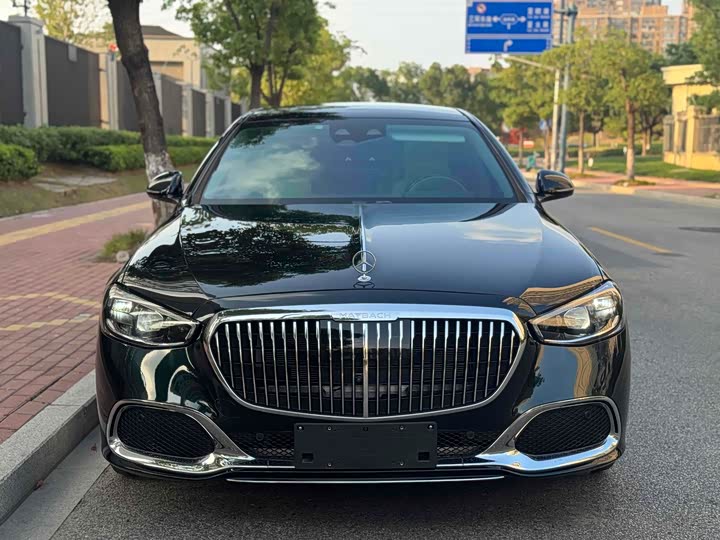 Фото 2 - Mercedes-Benz Maybach S-Class