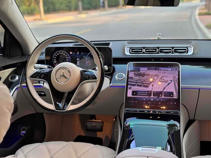Фото 8 - Mercedes-Benz Maybach S-Class