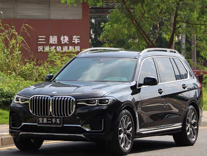 Фото 1 - BMW X7