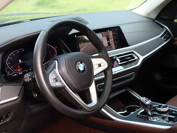 Фото 12 - BMW X7