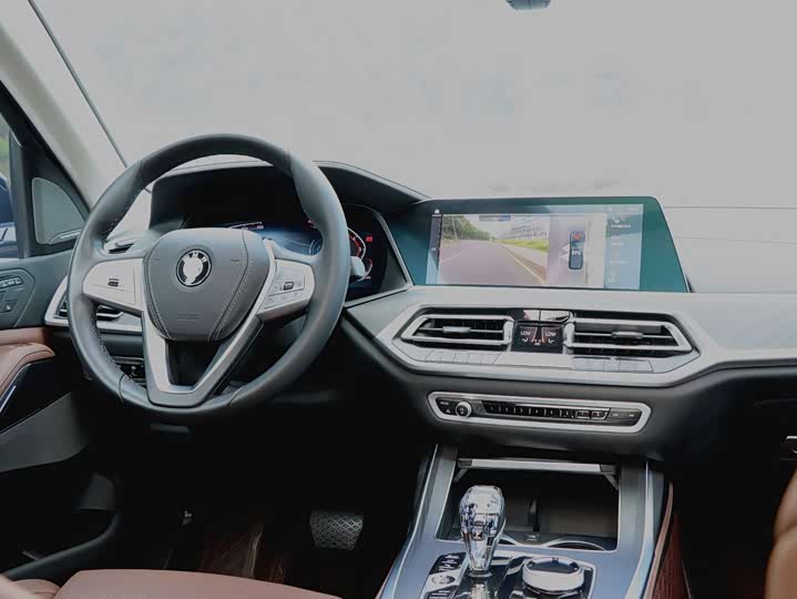 Фото 14 - BMW X7