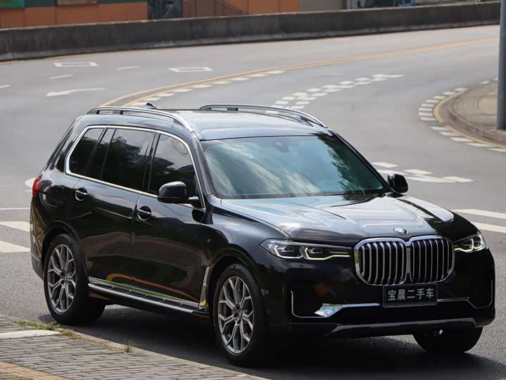 Фото 3 - BMW X7