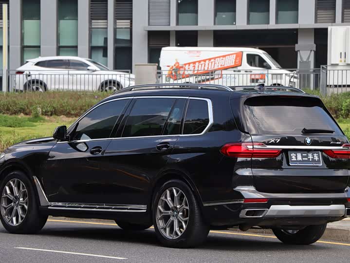 Фото 4 - BMW X7
