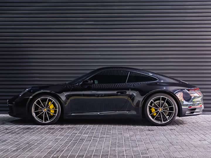 Фото 3 - Porsche 911