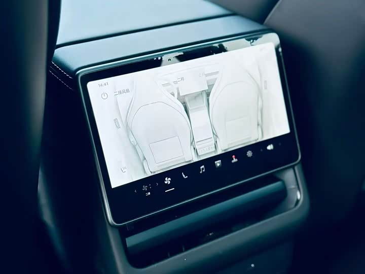 Фото 5 - Tesla Model Y