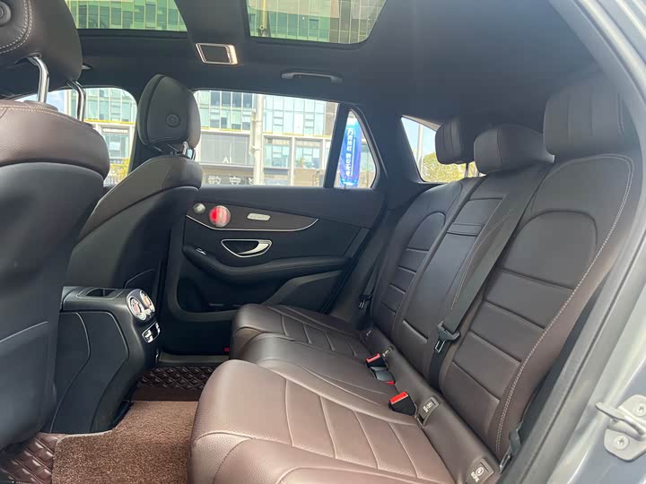 Фото 12 - Mercedes-Benz GLC-Class