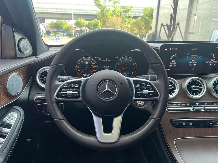 Фото 9 - Mercedes-Benz GLC-Class