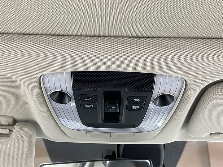 Фото 16 - Kia K5