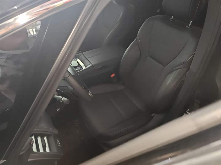 Фото 15 - Toyota Alphard