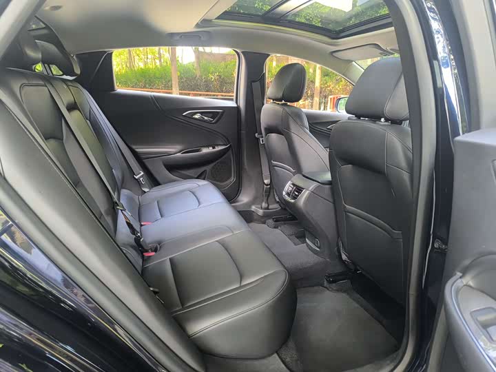 Фото 15 - Chevrolet Malibu XL