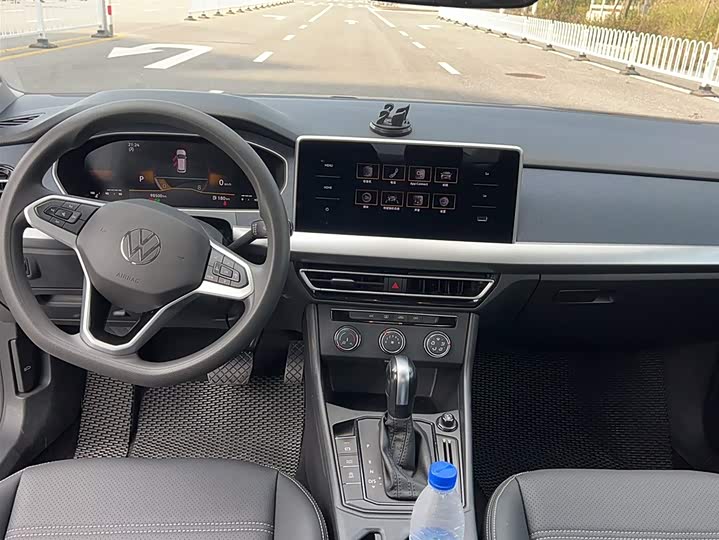 Фото 16 - Volkswagen Lavida