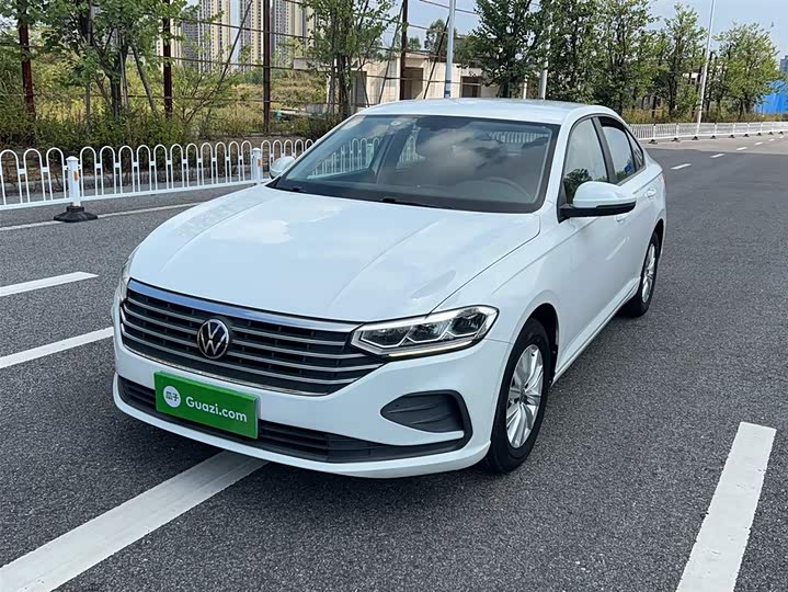 Фото 2 - Volkswagen Lavida