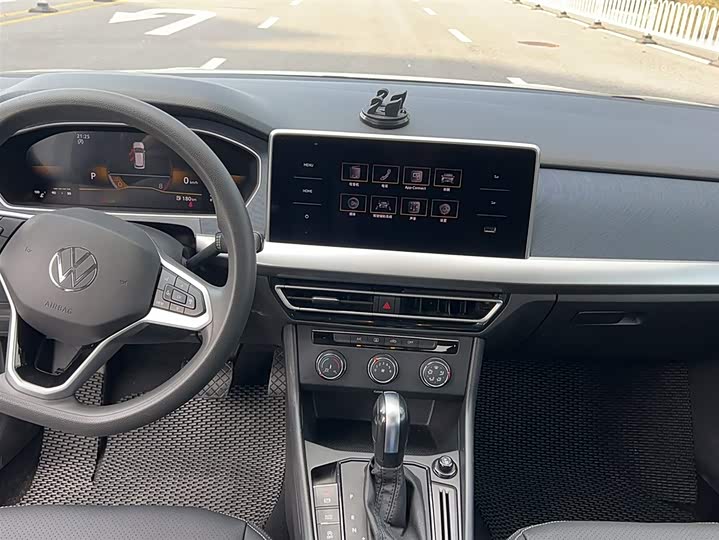 Фото 6 - Volkswagen Lavida