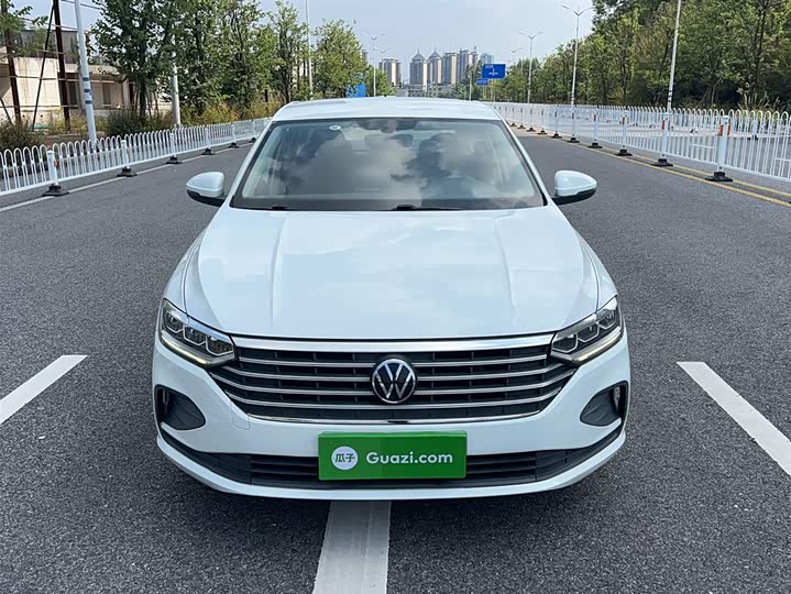 Фото 7 - Volkswagen Lavida